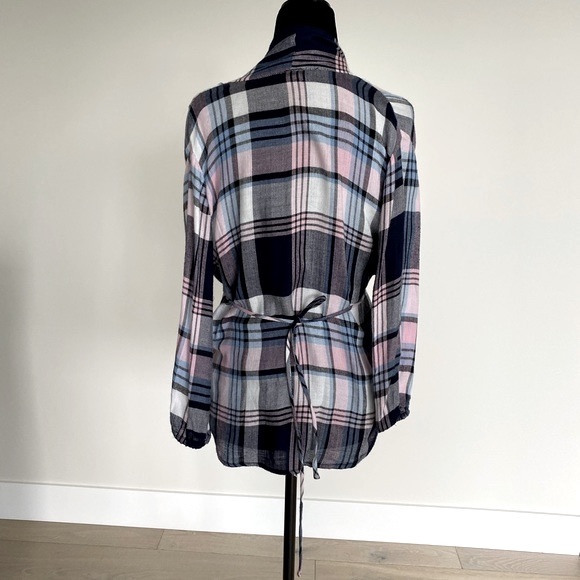 Design Lab Plaid Blouse - Picture 4 of 7